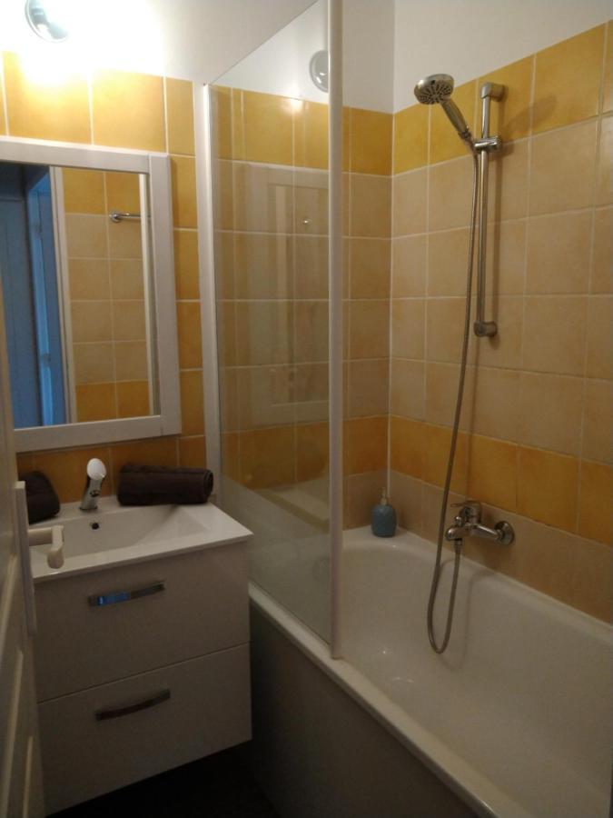 Appartement Au Calme Face Au Lac Marciac Ngoại thất bức ảnh