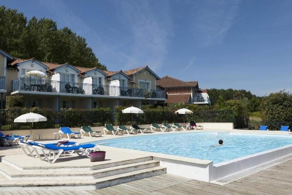 Appartement Au Calme Face Au Lac Marciac Ngoại thất bức ảnh